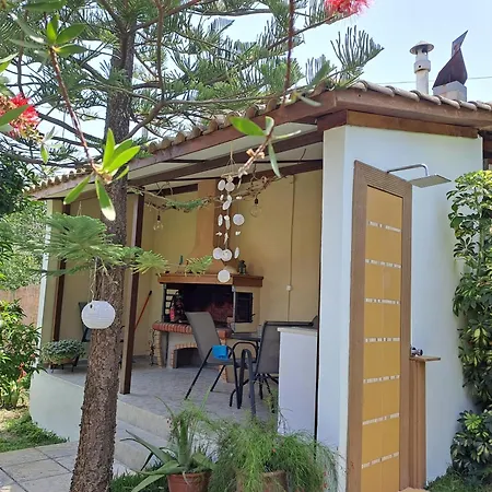 Lia's Cozy House Dom wakacyjny Apolpaina